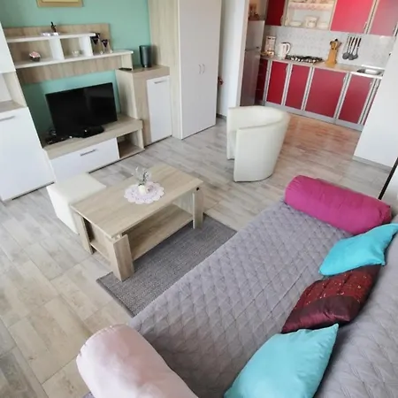 Apartman With Parking Space Crveni Vrh, Umag - 27173